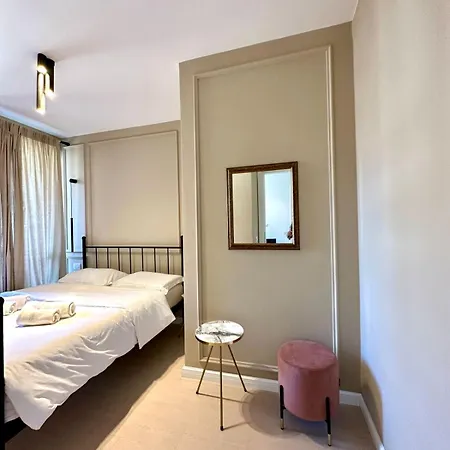 Modern City Center Apartament * Tirana